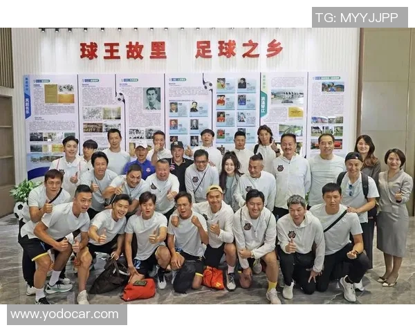 乒乓球明星与足球明星之间的友谊与热爱之旅 乒乓球明星与足球明星之间的友谊与热爱之旅