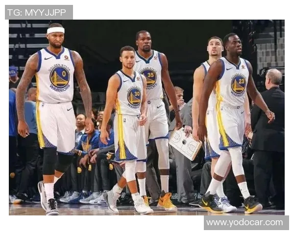 广州篮球队与深圳篮球队赛后复盘分析两队状态与表现对比 广州篮球队与深圳篮球队赛后复盘分析两队状态与表现对比